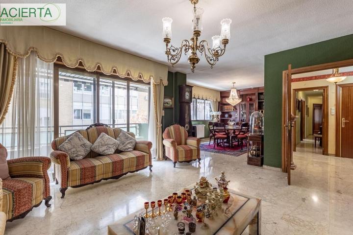 Vivienda exclusiva en Calle Alhamar. Una joya en el corazón de Granada photo 0