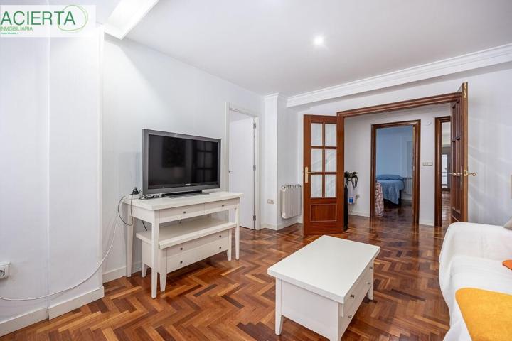 ¡MAGNIFICO PISO MUY LUMINOSO DE 155 M2 EN PAJARITOS! photo 0