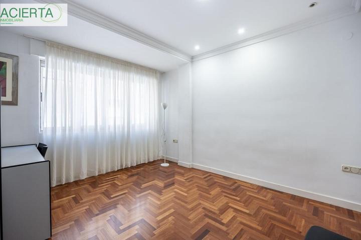 ¡MAGNIFICO PISO MUY LUMINOSO DE 155 M2 EN PAJARITOS! photo 0