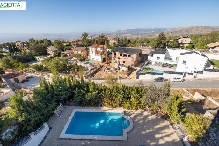 Casa En venta en Cumbres Verdes, La Zubia photo 0