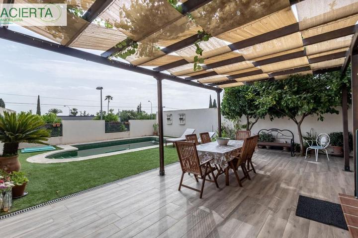 Chalet independiente en Huetor Vega photo 0