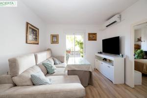 ¡Tu nuevo hogar en Albolote! Piso luminoso, reformado y con terraza photo 0