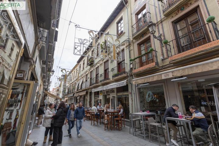 ¡Oportunidad única en el corazón de Granada! photo 0