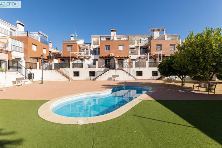 🏡 Casa adosada con piscina y pádel en Urb. Llanos de Silva photo 0