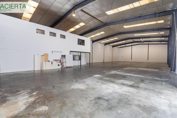 Nave industrial en Ogijares. photo 0