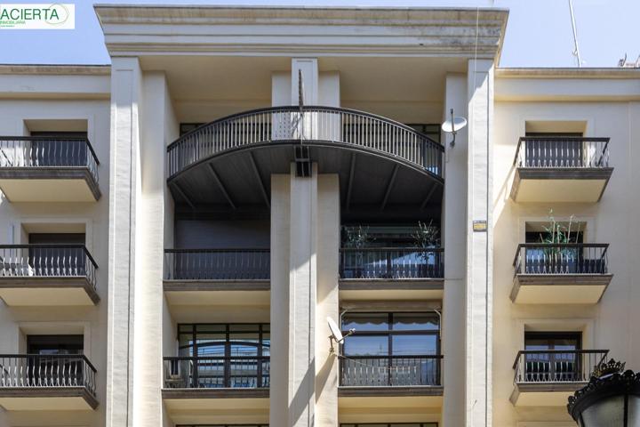 EN VENTA PISO EN GRANADA CENTRO CON TERRAZA EN GANIVET photo 0