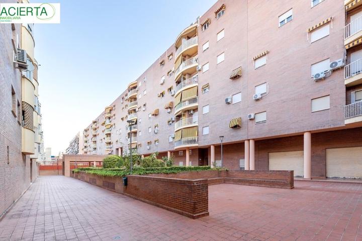 HOGAR IDEAL. 4 Dormitorios. Garaje. Calefacción. Vistas despejadas photo 0