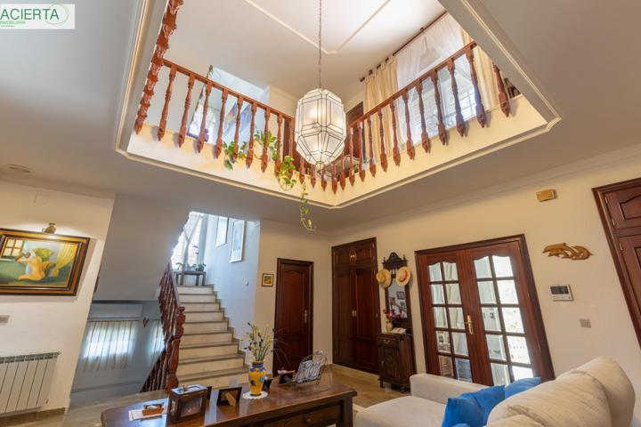 ¡ATENCION! ¡PONEMOS A LA VENTA ESTA ESPECTACULAR VILLA EN EL PANTANO DE CUBILLAS! photo 0