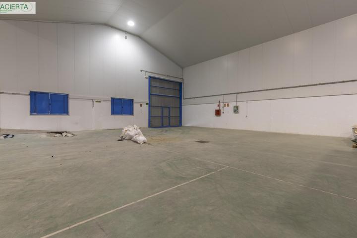 Nave en venta en Durcal, photo 0