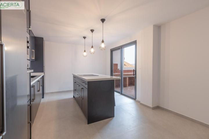 Casa de Obra Nueva Independiente en el Barrio de Monachil photo 0