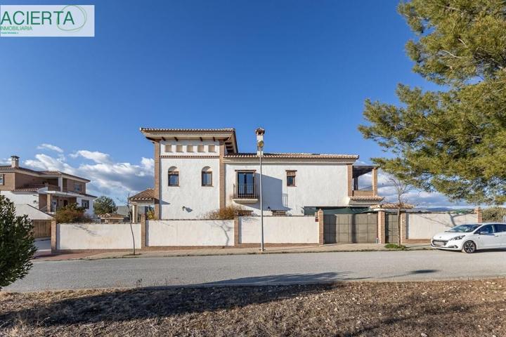 CHALET EN URBANIZACIÓN ENTRE ALAMOS (PANTANO DE CUBILLAS) photo 0