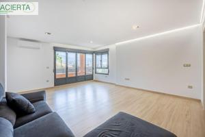 Piso con terraza zona Serrallo photo 0