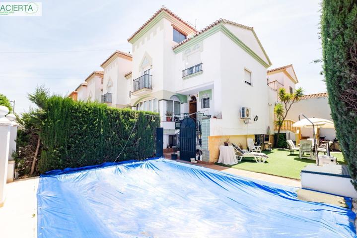 🏡 Tu nuevo hogar en Churriana de la Vega: amplitud, comodidad y una zona exterior de ensueño photo 0