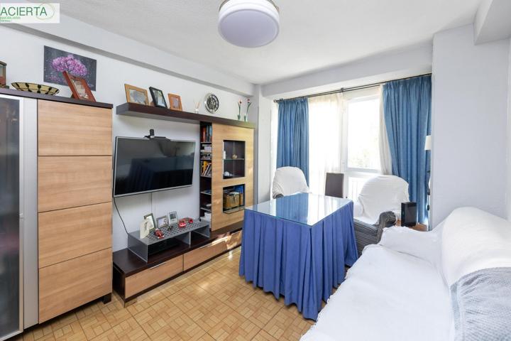 OPORTUNIDAD!! Piso de tres dormitorios en Vergeles photo 0