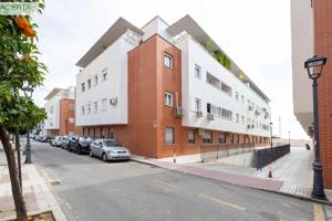 Estupendo piso en Maracena photo 0