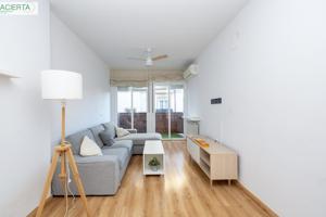 ¡Tu hogar ideal en el corazón de Churriana de la Vega! 🌟 photo 0