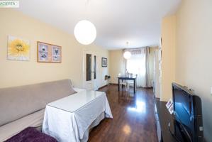 Tu hogar ideal en Huétor Vega: luz, espacio y tranquilidad photo 0