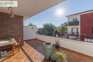 Tu nuevo hogar en Las Gabias junto al metro — prácticamente a estrenar photo 0