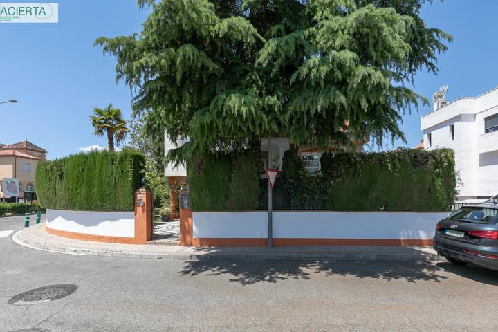 Fantástica casa en Urbanización El Carmelo photo 0