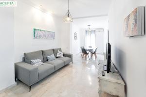 Piso en pleno centro de Granada photo 0