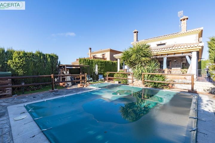 Casa rústica con piscina y vistas a la sierra, cerca de la costa y de La Alpujarra. photo 0