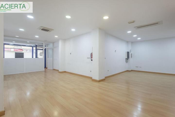 AMPLIO LOCAL JUNTO A PLAZA FONTIVEROS photo 0