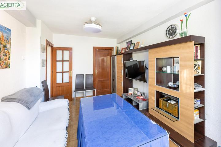 OPORTUNIDAD!! Piso de tres dormitorios en Vergeles photo 0