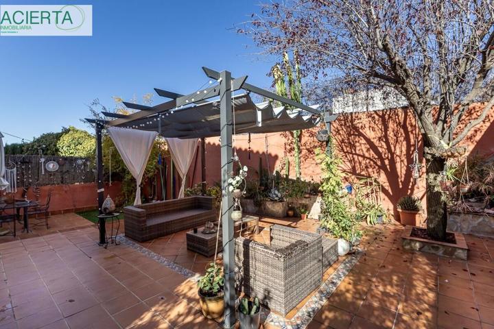 Chalet independiente en Huetor Vega photo 0