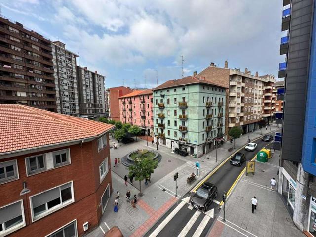 OPORTUNIDAD CENTRO BASAURI CON GARAJE OPCIONAL photo 0