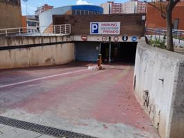 Plaza de aparcamiento - Cornellà de Llobregat photo 0
