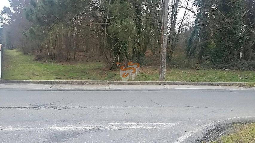 Terreno Urbanizable En venta en Narón photo 0