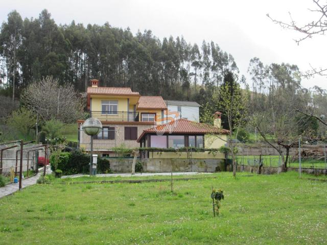 Unifamiliar En venta en Neda photo 0