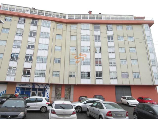 Local En venta en Narón photo 0