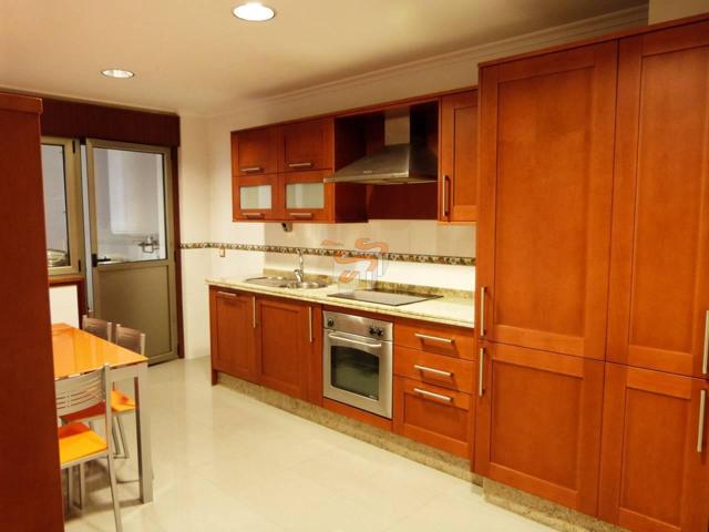 Piso En venta en Pontedeume photo 0