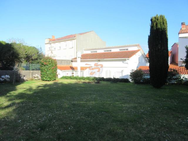 Casa En venta en Narón photo 0