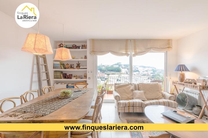 CASA ESQUINERA CON VISTAS PANORÁMICAS !! photo 0