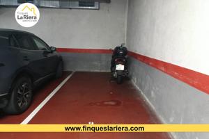 PLAZA DE PARQUING EN CALLE ANDREU GURI photo 0