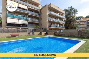 DUPLEX CON PISCINA EN ZONA COMUNITARIA Y PARKING. photo 0