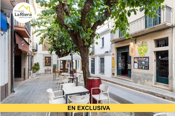 EDIFICIO CON MUCHO ENCANTO EN EL CASCO ANTIGUO. photo 0