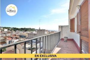 PISO CON VISTAS PANORAMICAS A LA POBLACIÓN Y AL MAR photo 0