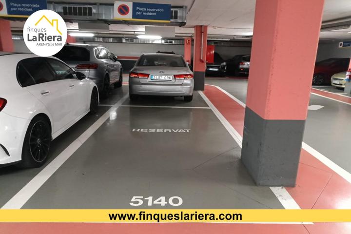 PLAZA DE PARKING A LA VENTA AL XIFRE EN ZONA CENTRO photo 0