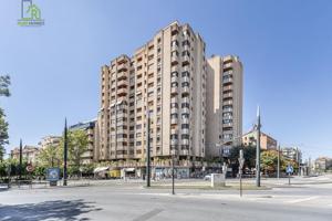 VENTA DE PISO EN AVENIDA DE ANDALUCES-JUNTO A RENFE photo 0