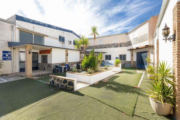 SE VENDE  RECINTO CON VARIAS DEPENDENCIAS   EN AVENIDA LOS ALAMOS ( ATARFE-GRANADA) photo 0