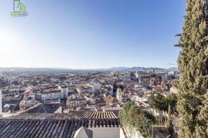 SOLAR EN EL ALBAYCIN CON PROYECTO photo 0