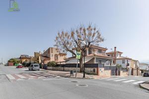 CHALET CON PISCINA EN ALBOLOTE photo 0