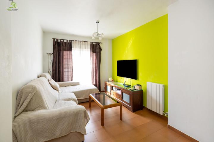 Piso en Albolote junto a Avda. Reyes Católicos photo 0