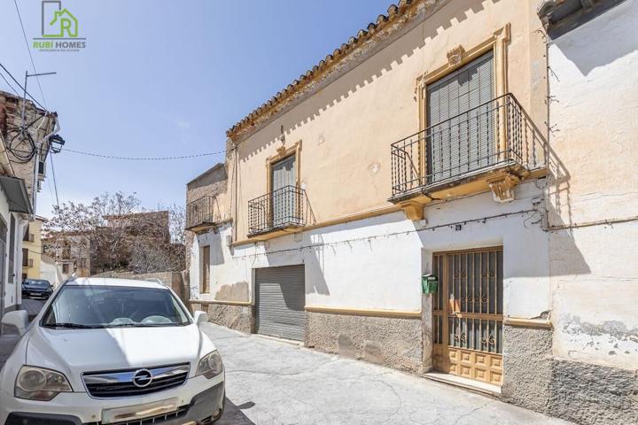 CASA Y NAVE PARA REFORMAR EN EL CENTRO DE GUADIX photo 0