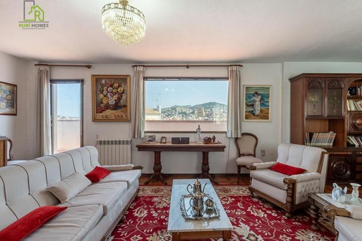 ÁTICO DUPLEX EN EL CORAZON DE GRANADA photo 0