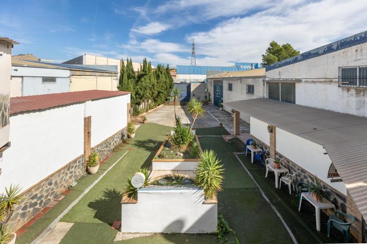 SE VENDE  RECINTO CON VARIAS DEPENDENCIAS   EN AVENIDA LOS ALAMOS ( ATARFE-GRANADA) photo 0