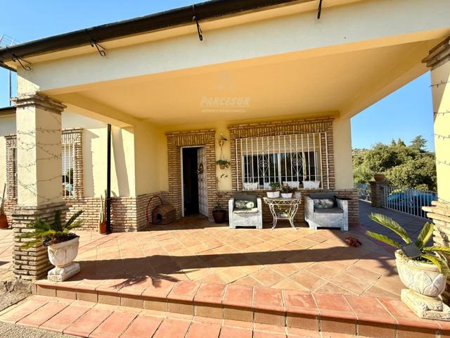 Casa con terreno en Cuevas Bajas, Córdoba photo 0